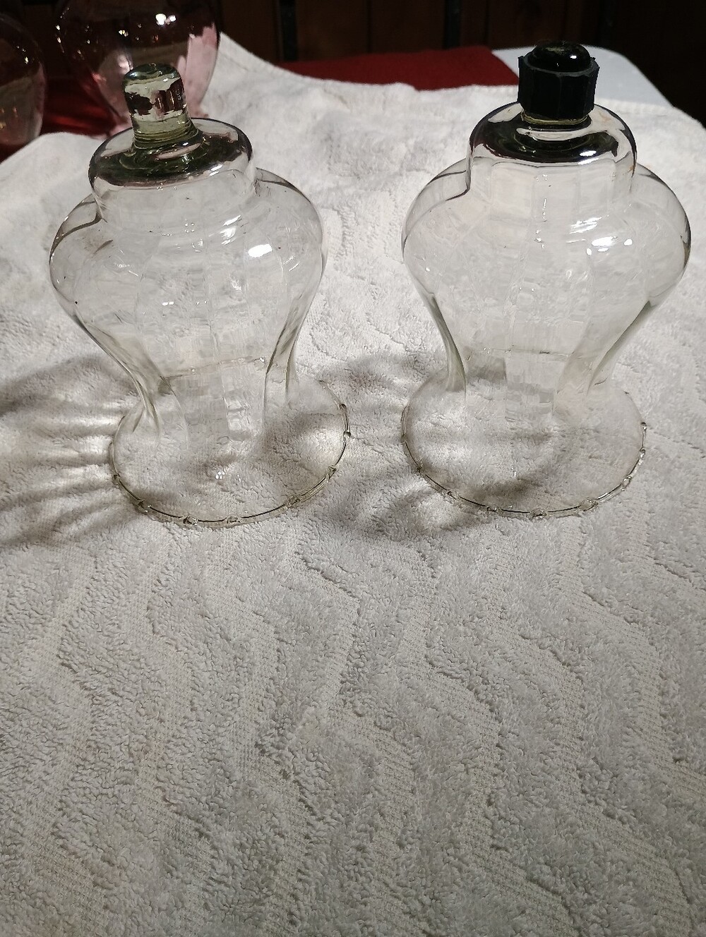 Home Interiors Clear Glass Decorative Candle holders Peg Shades Globe- Pair